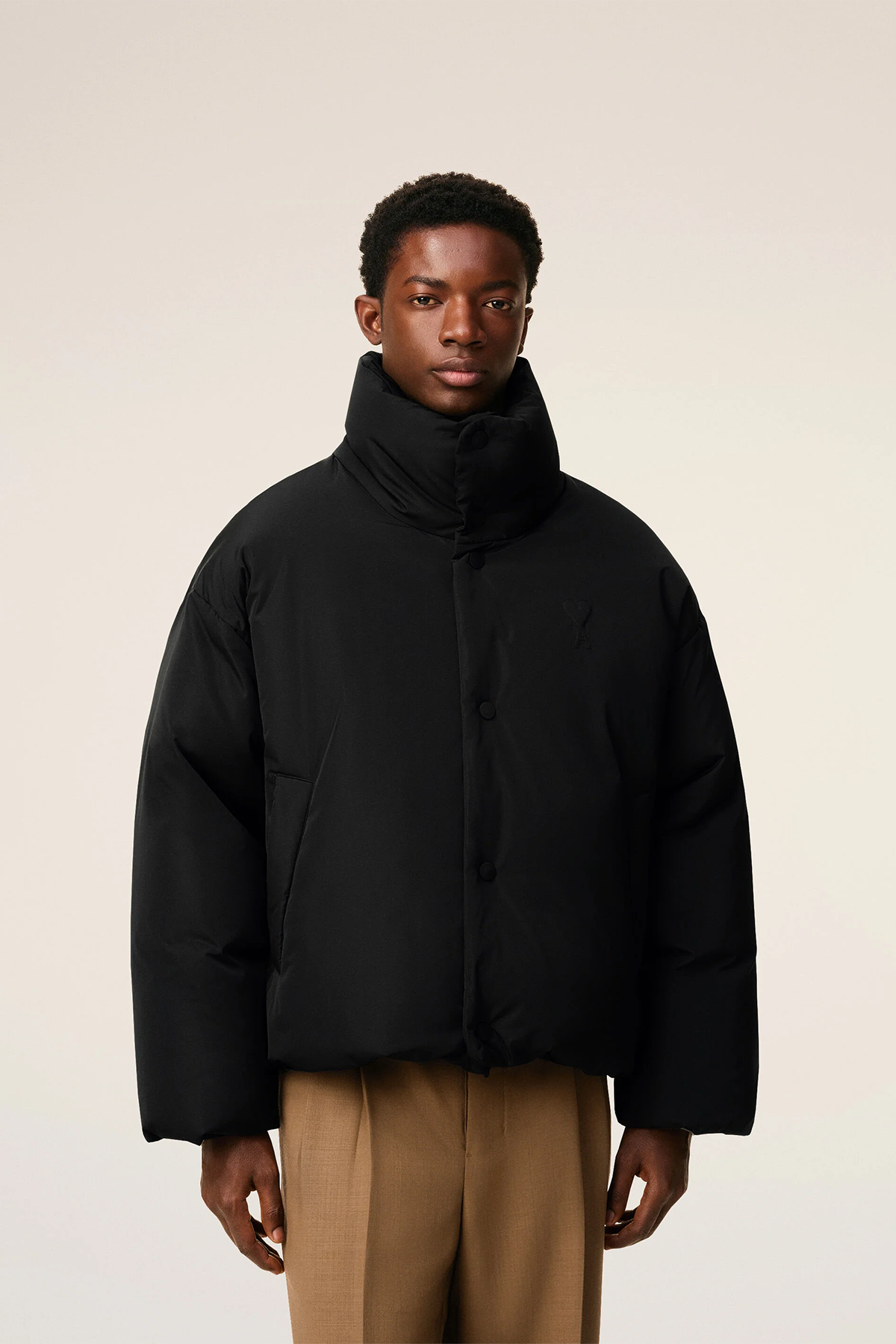 AMI Paris Herren Daunenjacke Schwarz NOIR 001H25 Bild 5