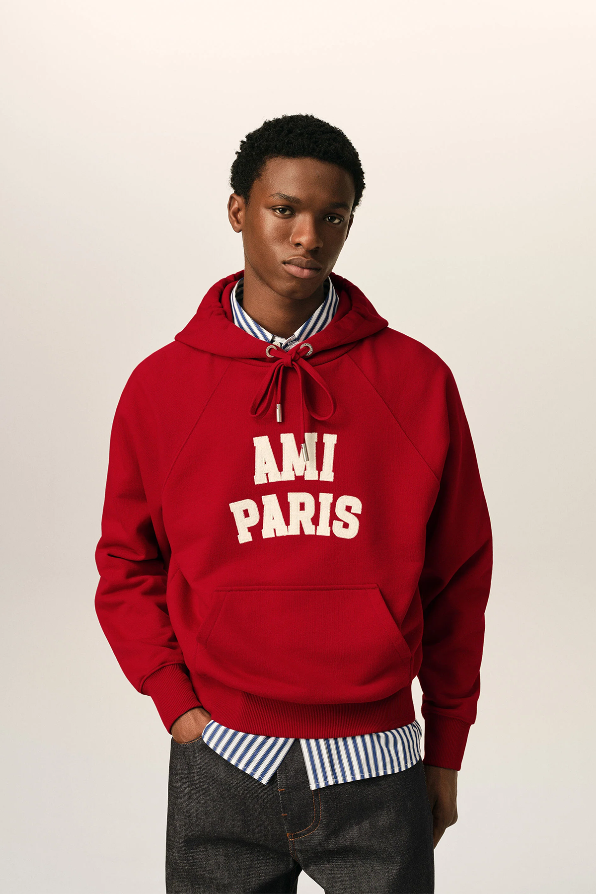 AMI Paris Herren Hoodie mit Ami Paris Stickerei Rubin Rot ROT Bild 2