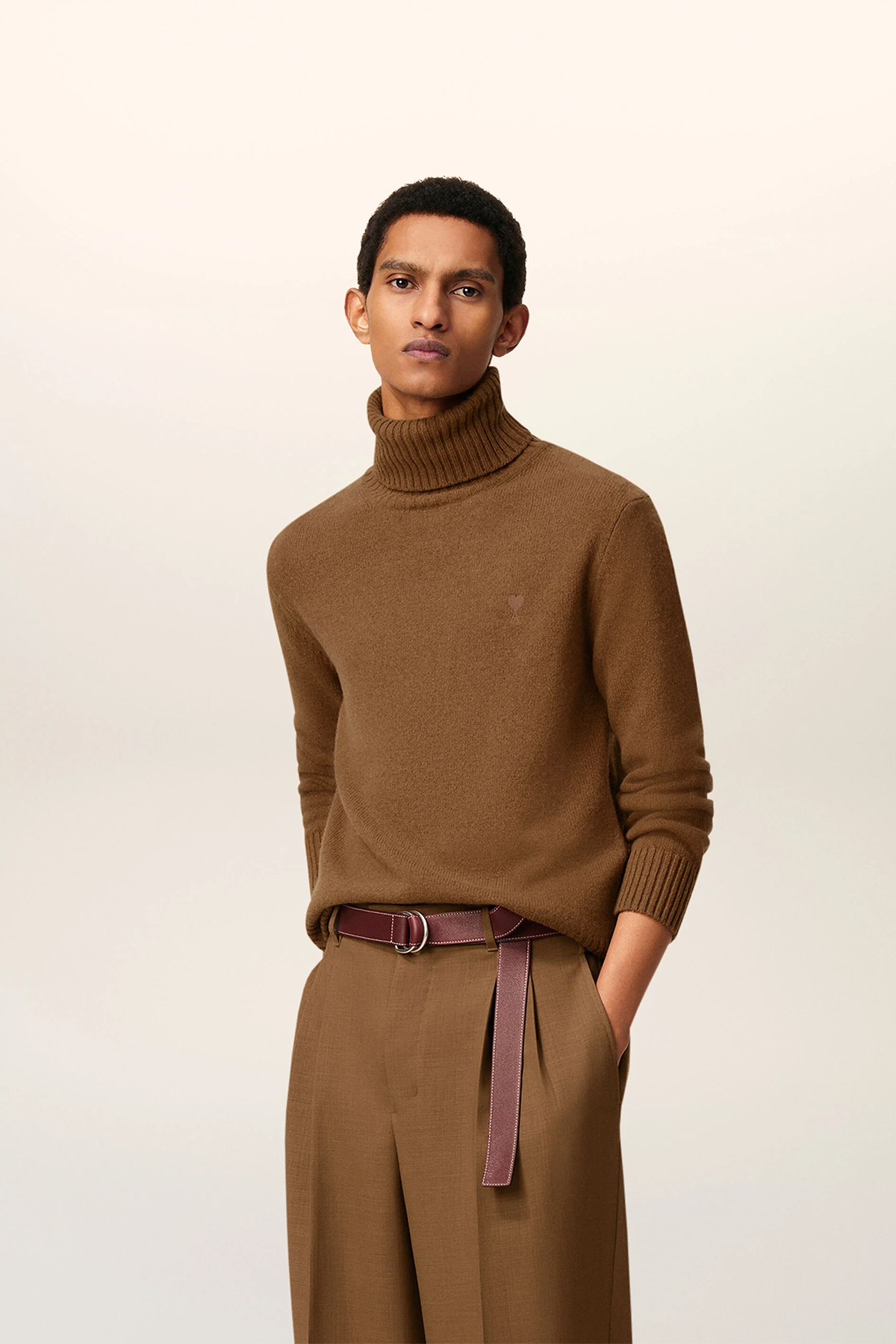 AMI Paris Herren Rollkragenpullover Braun NOISETTE 216H25 Bild 3