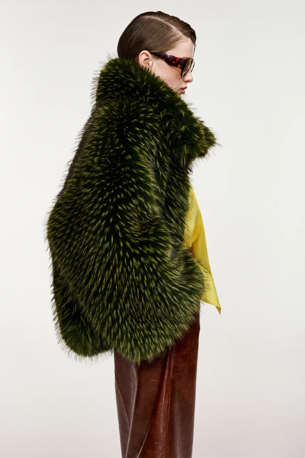 Essentiel Antwerp Damen Oversized-Kunstfelljacke Kastanje Olive OLIVE Bild 3