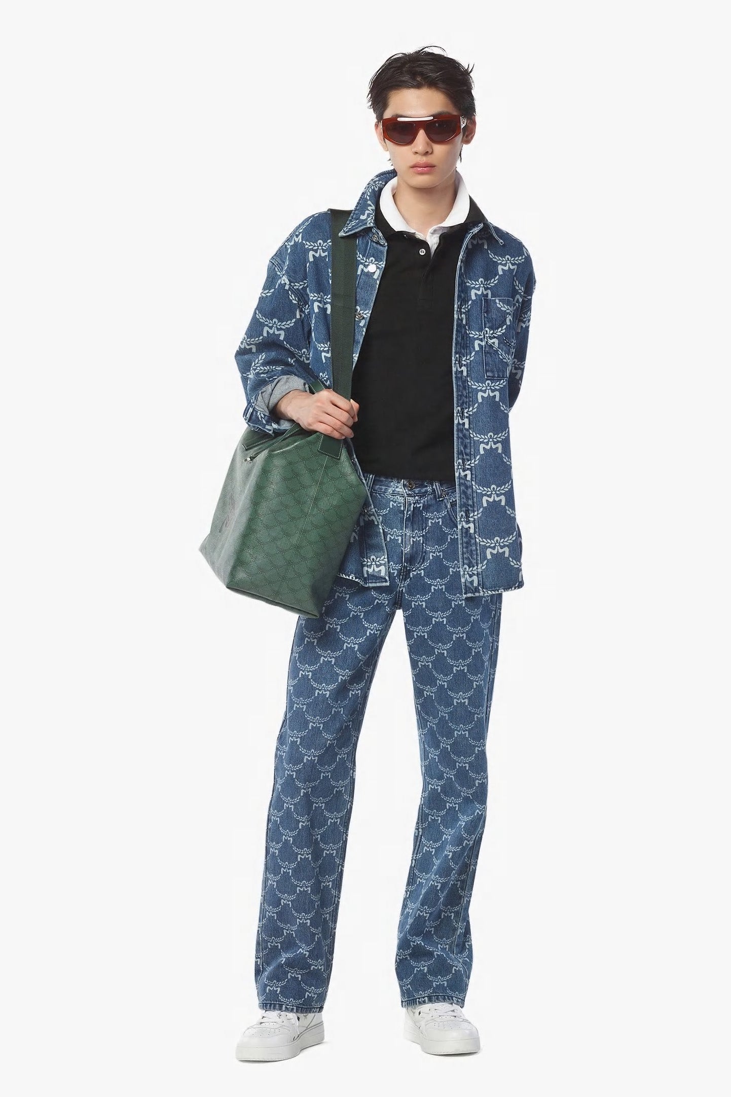 MCM Tragetasche Himmel in Lauretos X-Large Forest Green GRÜN Bild 2