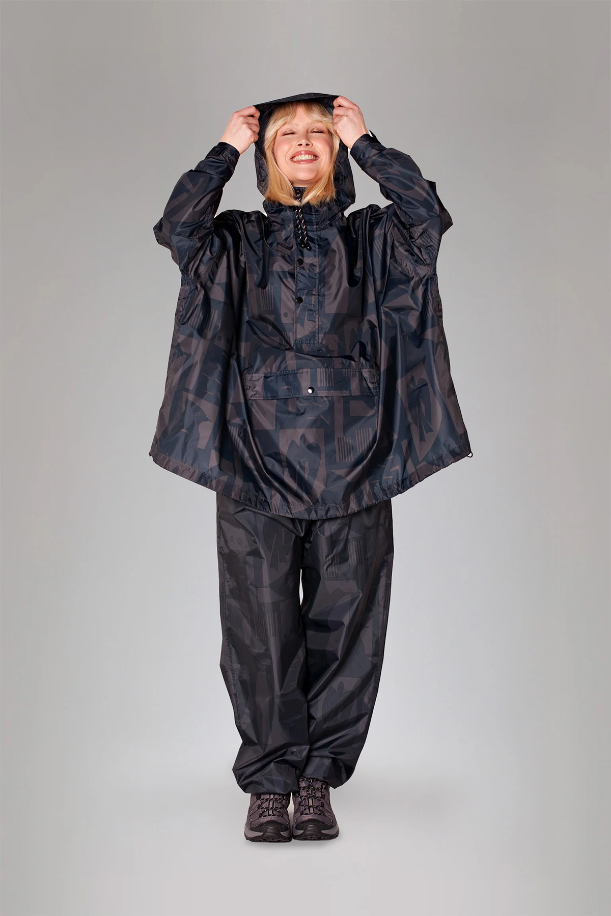 Rainkiss Unisex Anorak Back to Black Schwarz SCHWARZ Bild 2
