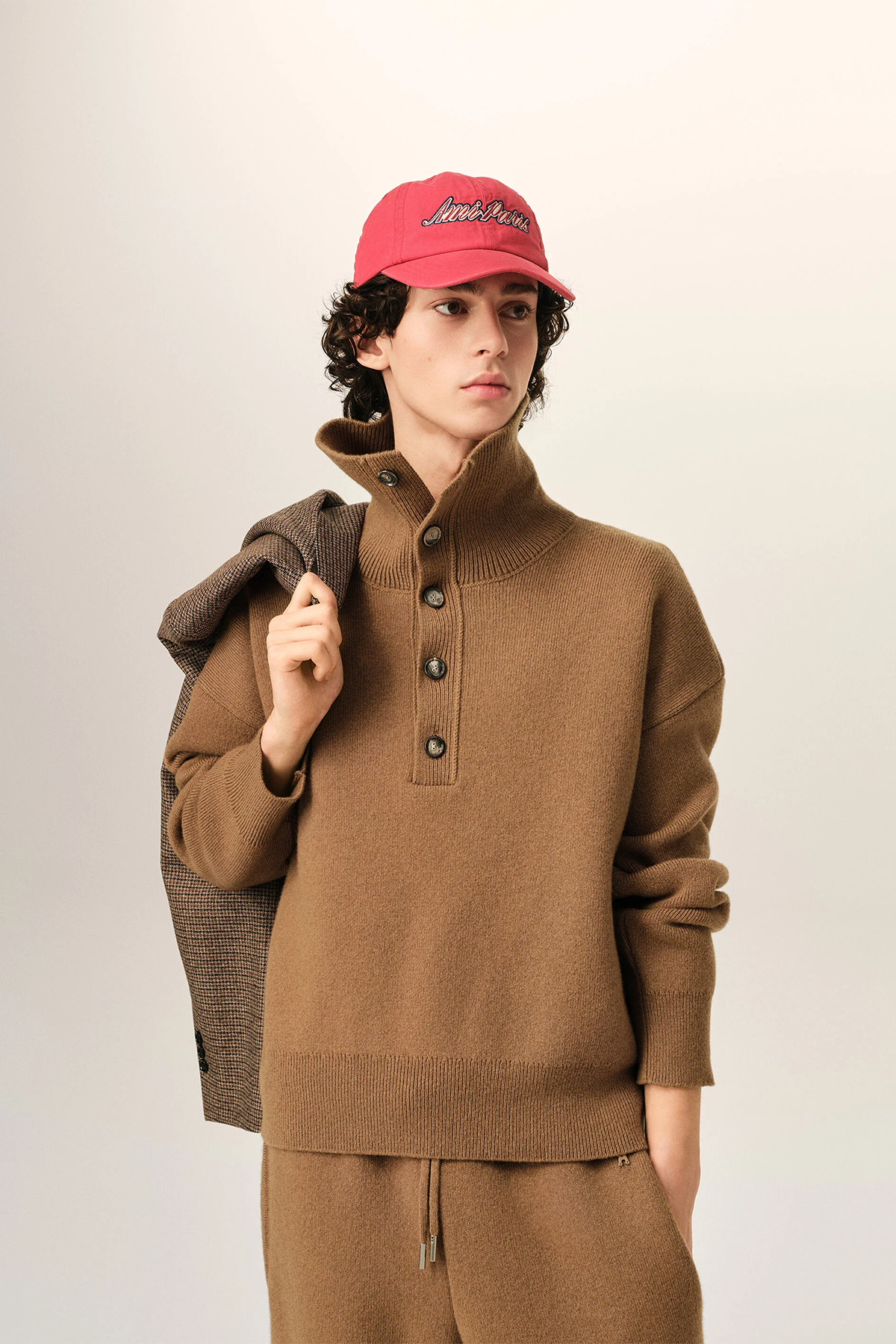AMI Paris Herren Wollpullover mit geknöpftem Kragen Camel BEIGE Bild 2