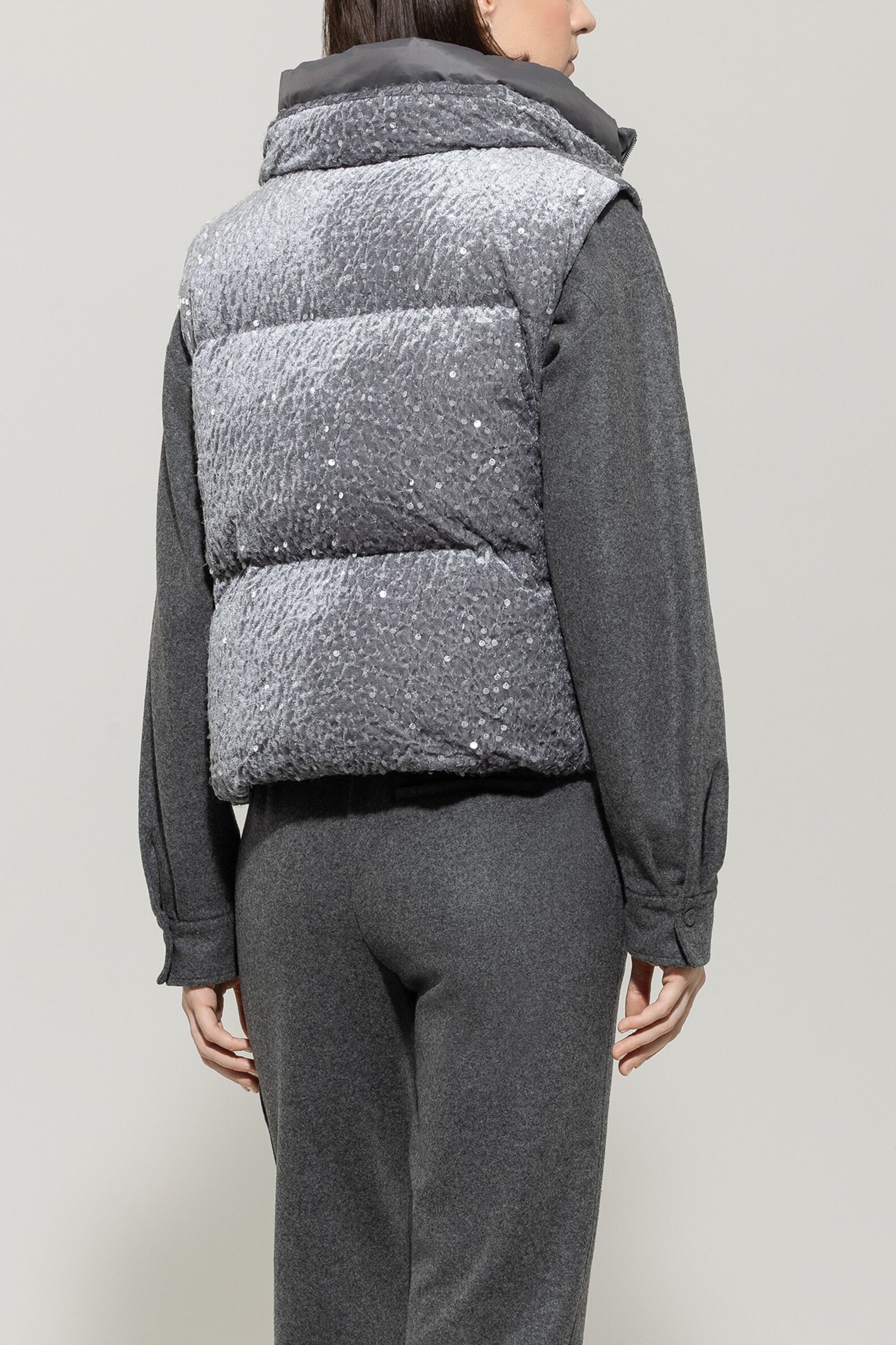 Luisa Cerano Damen Samt-Daunenweste, Grau-Silber Urban grey Bild 4