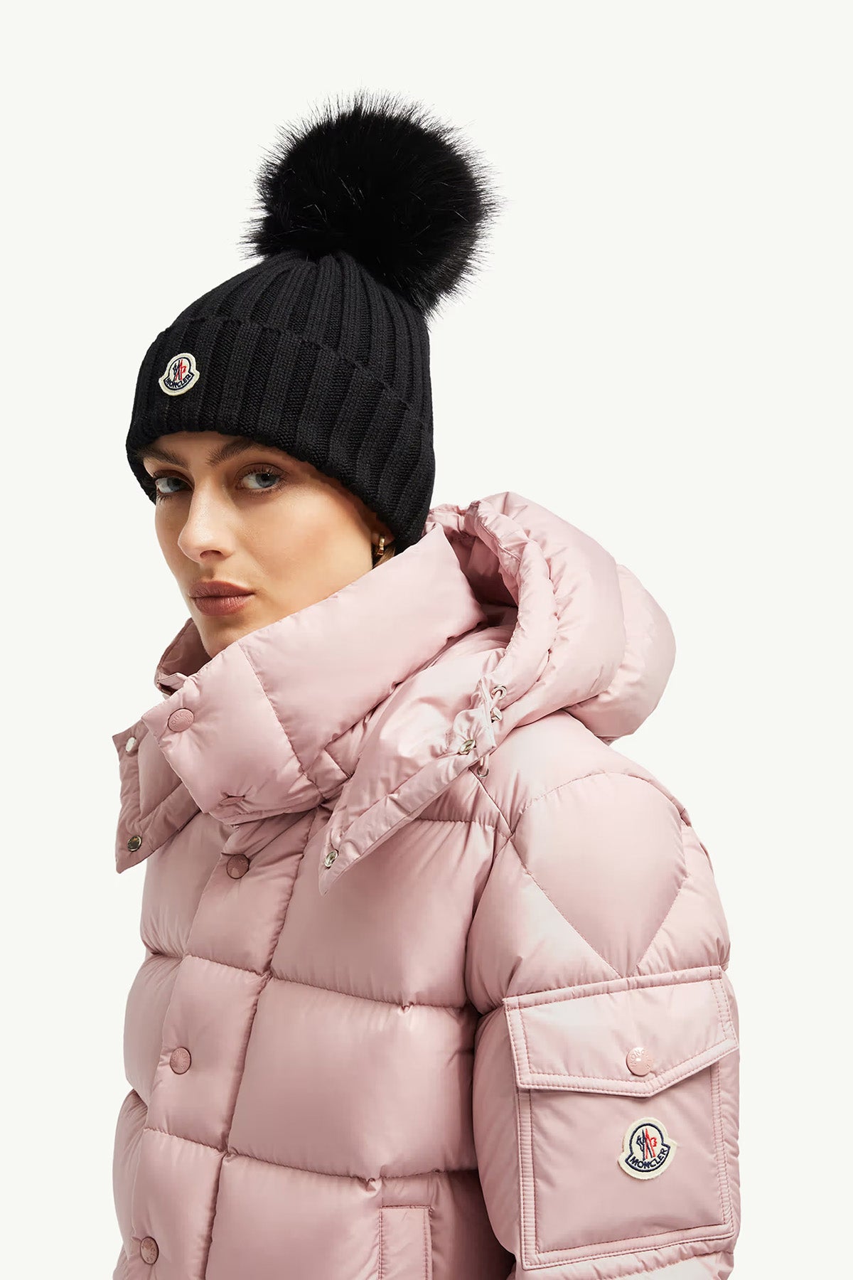 Moncler Damen Strickmütze mit Bommel Schwarz 999 Bild 2