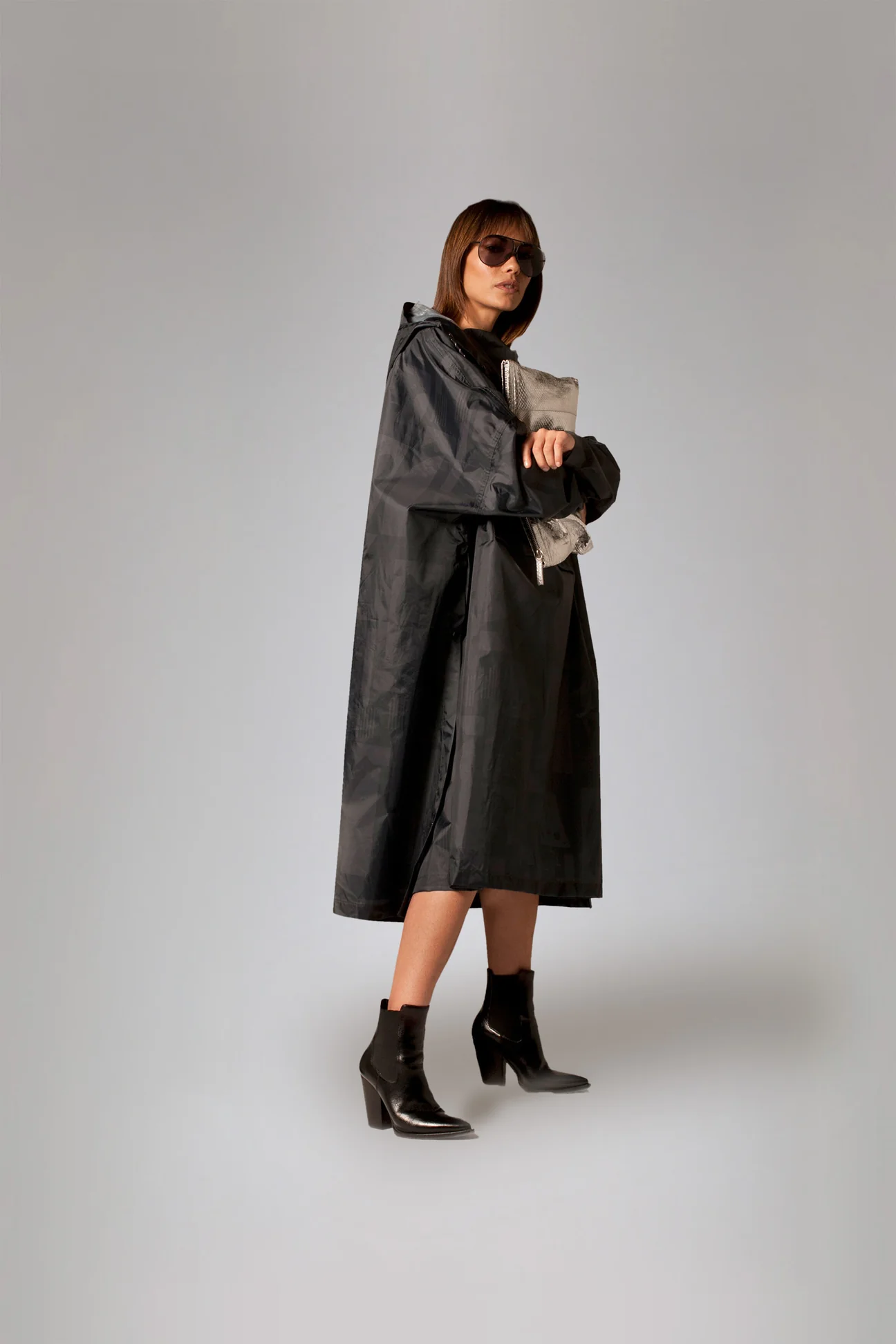 Rainkiss Unisex Regenponcho Back to Black Art Camo Schwarz SCHWARZ Bild 1