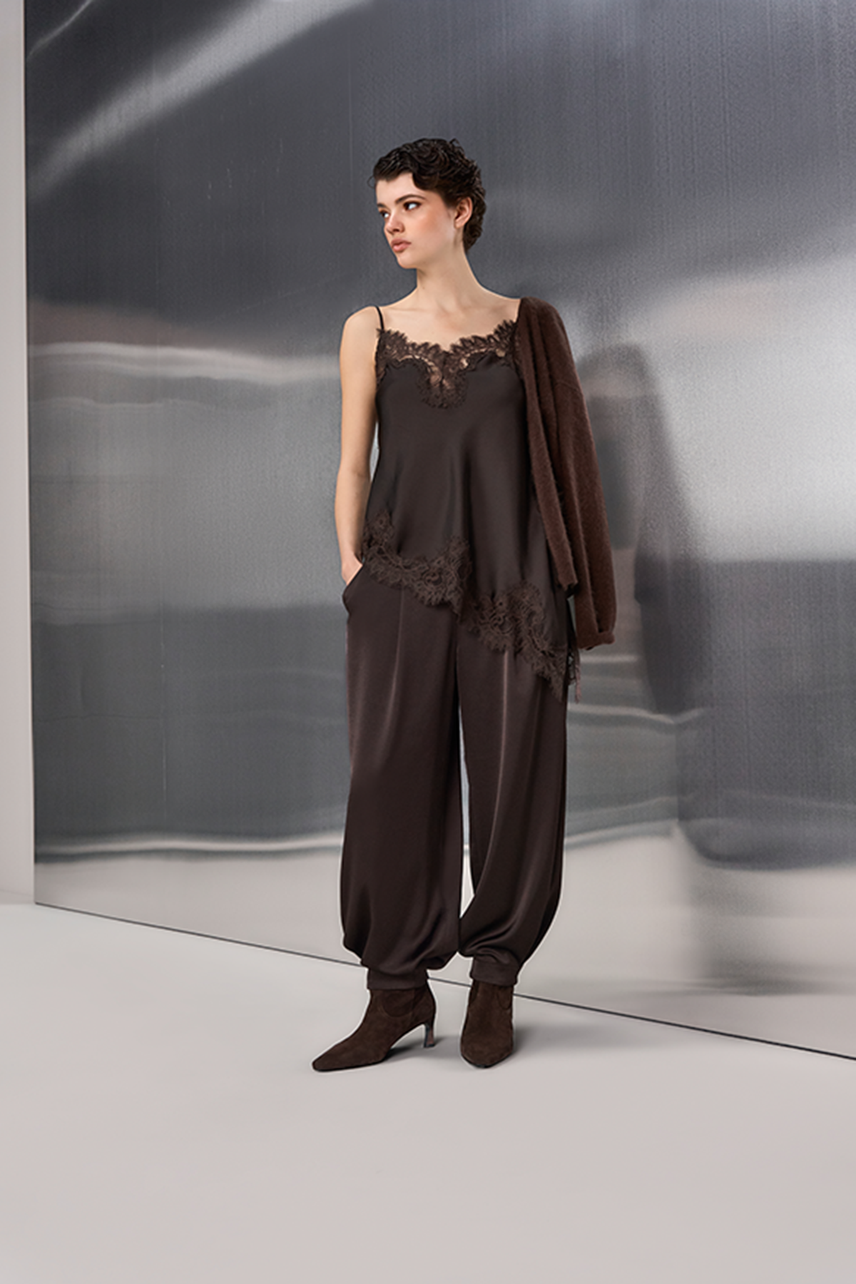 Riani Damen Ballonhose Ebony 631 ebony Bild 2