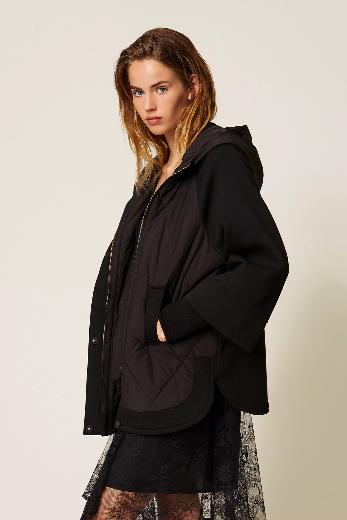 Twin Set Damen Cabanjacke aus Scuba und Nylon, Schwarz 00006-NERO Bild 4