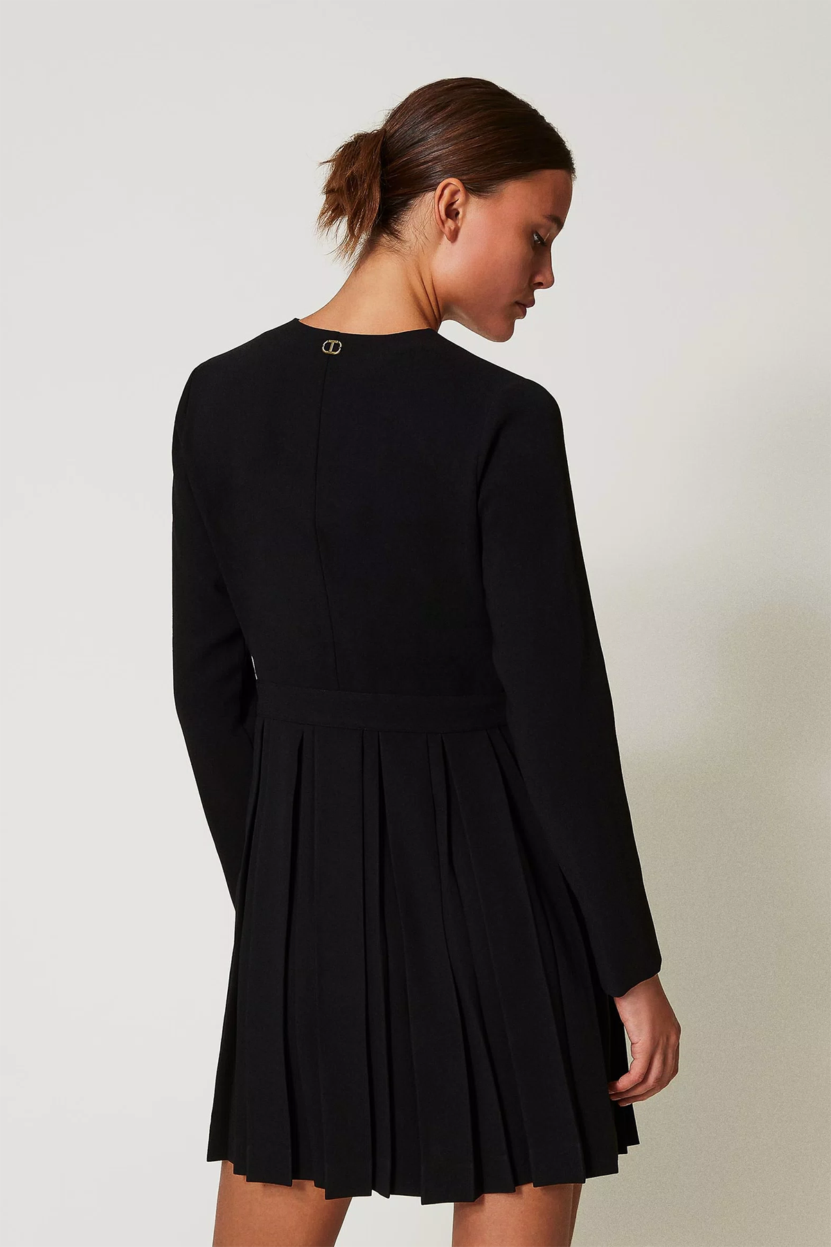 Twin Set kurzes Damen Kleid aus plissiertem Krepp Schwarz SCHWARZ Bild 4